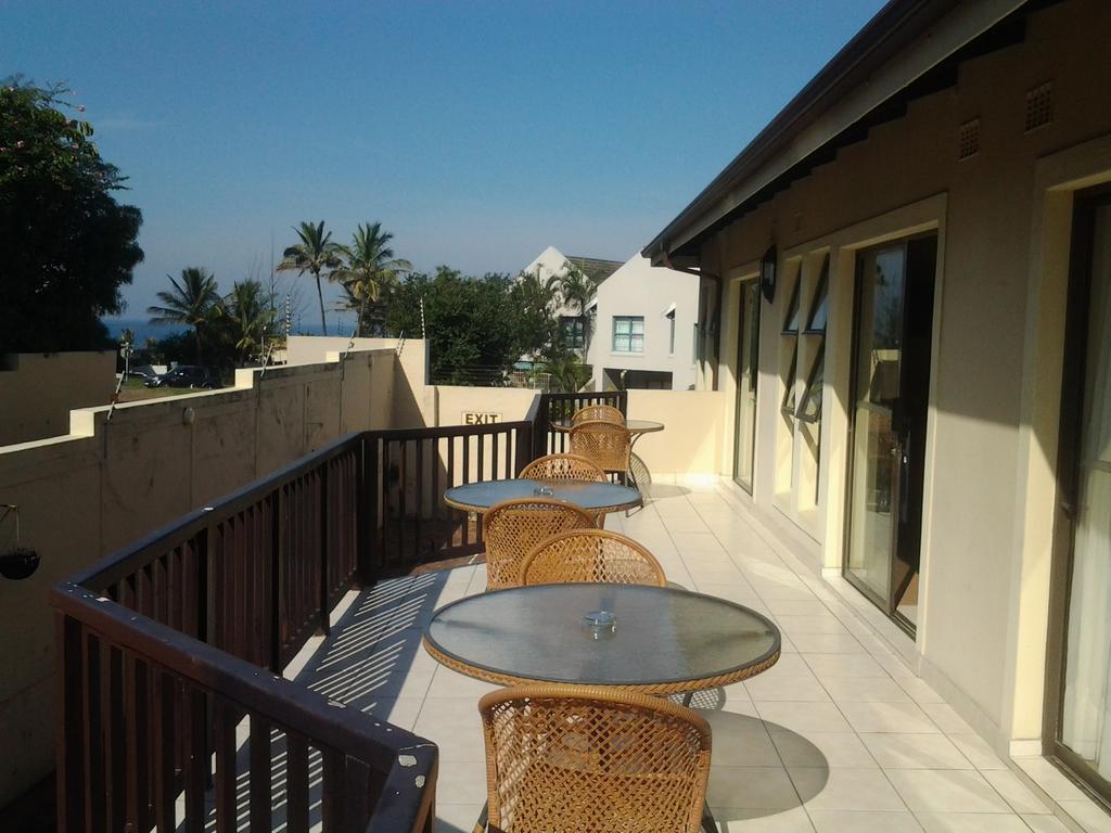 Fairways Hotel Балито Екстериор снимка