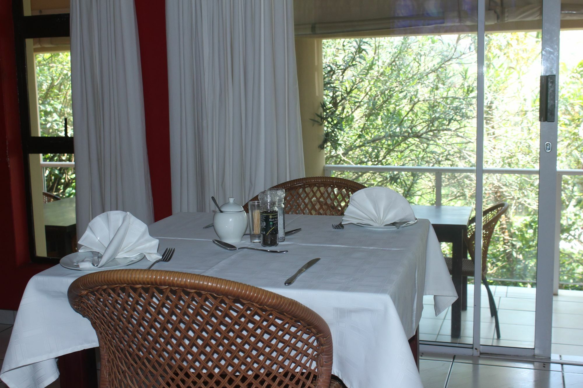 Fairways Hotel Балито Екстериор снимка